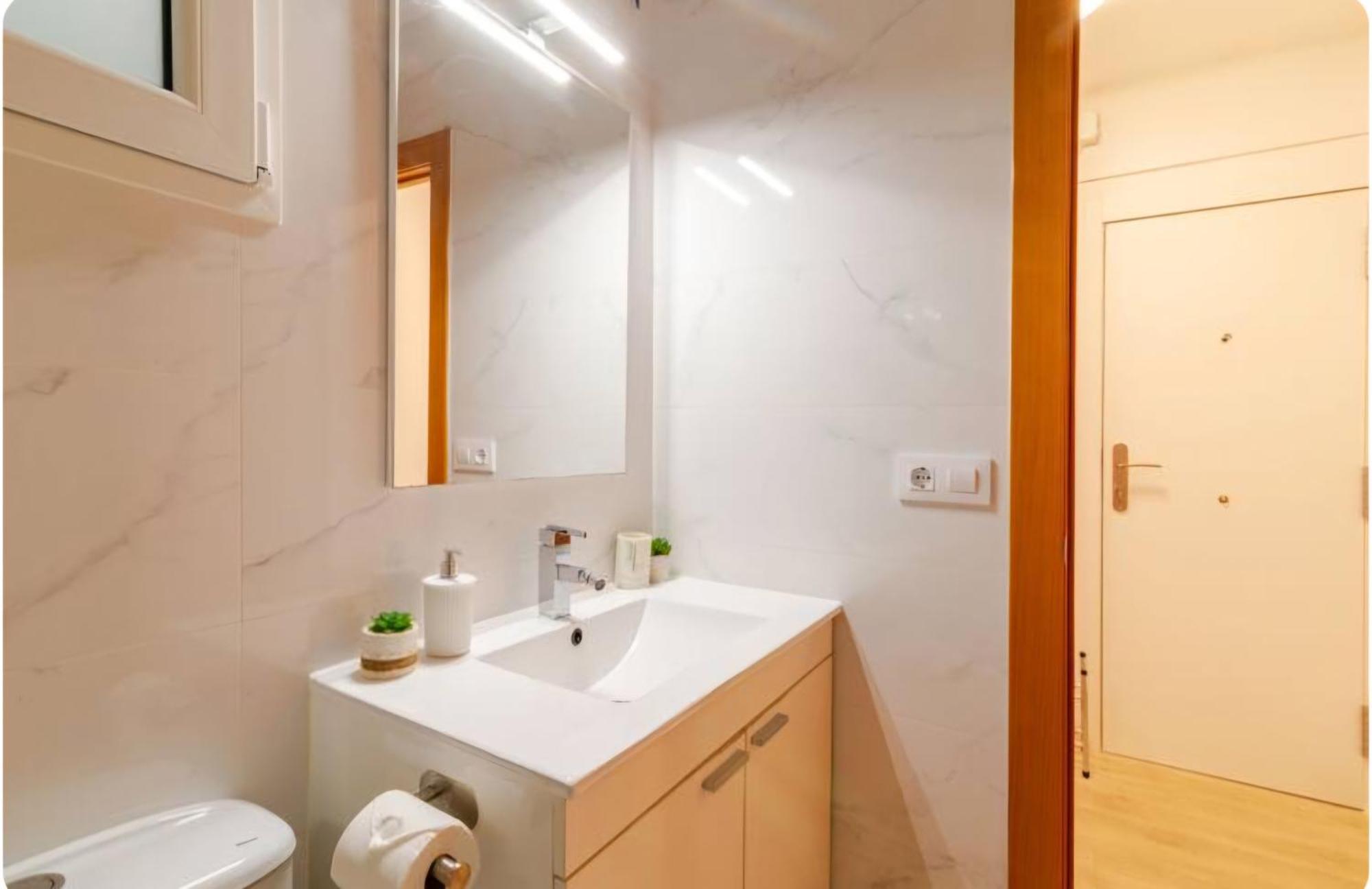 Hermoso Apartamento Cerca Al Mar Blanes Eksteriør billede