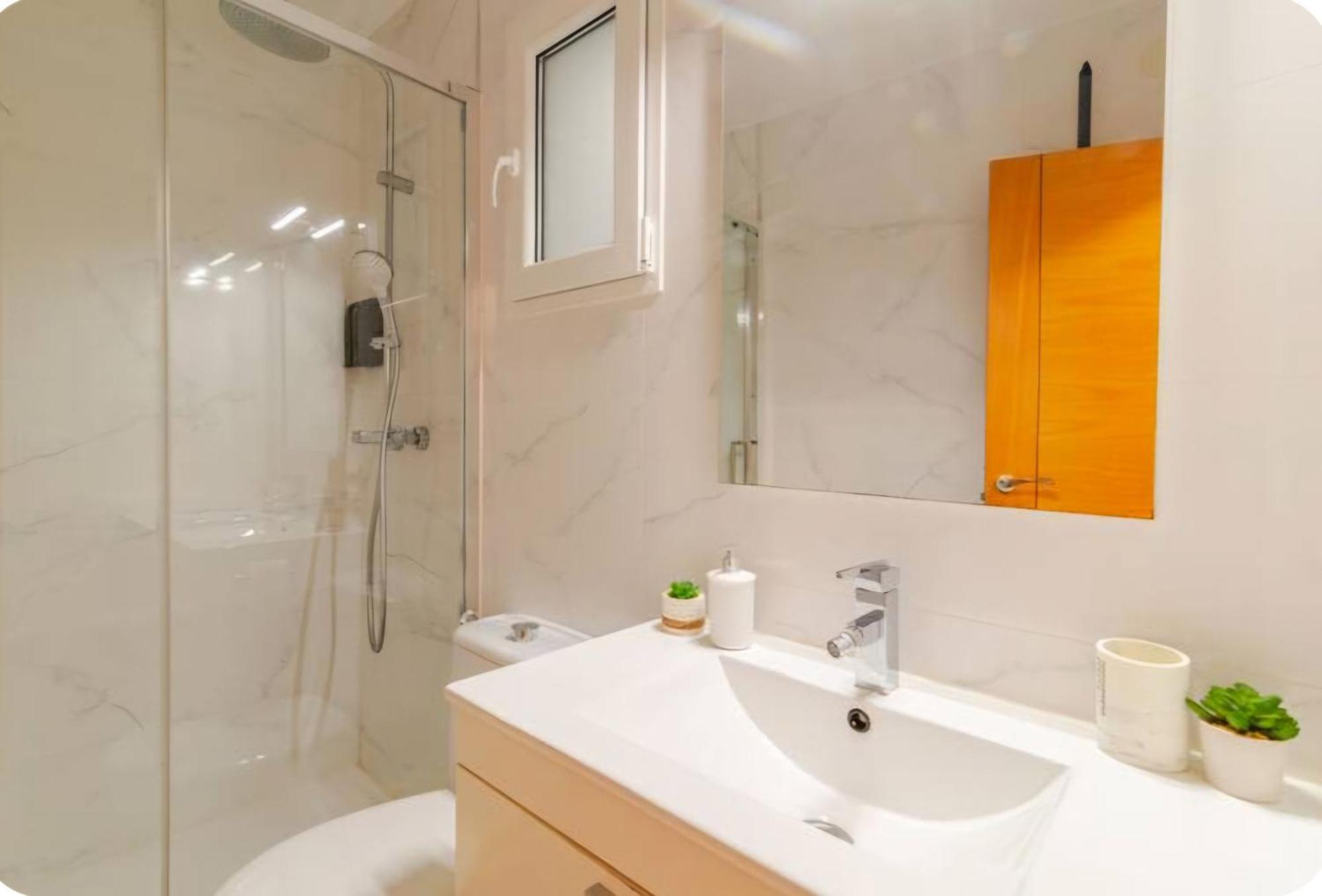 Hermoso Apartamento Cerca Al Mar Blanes Eksteriør billede