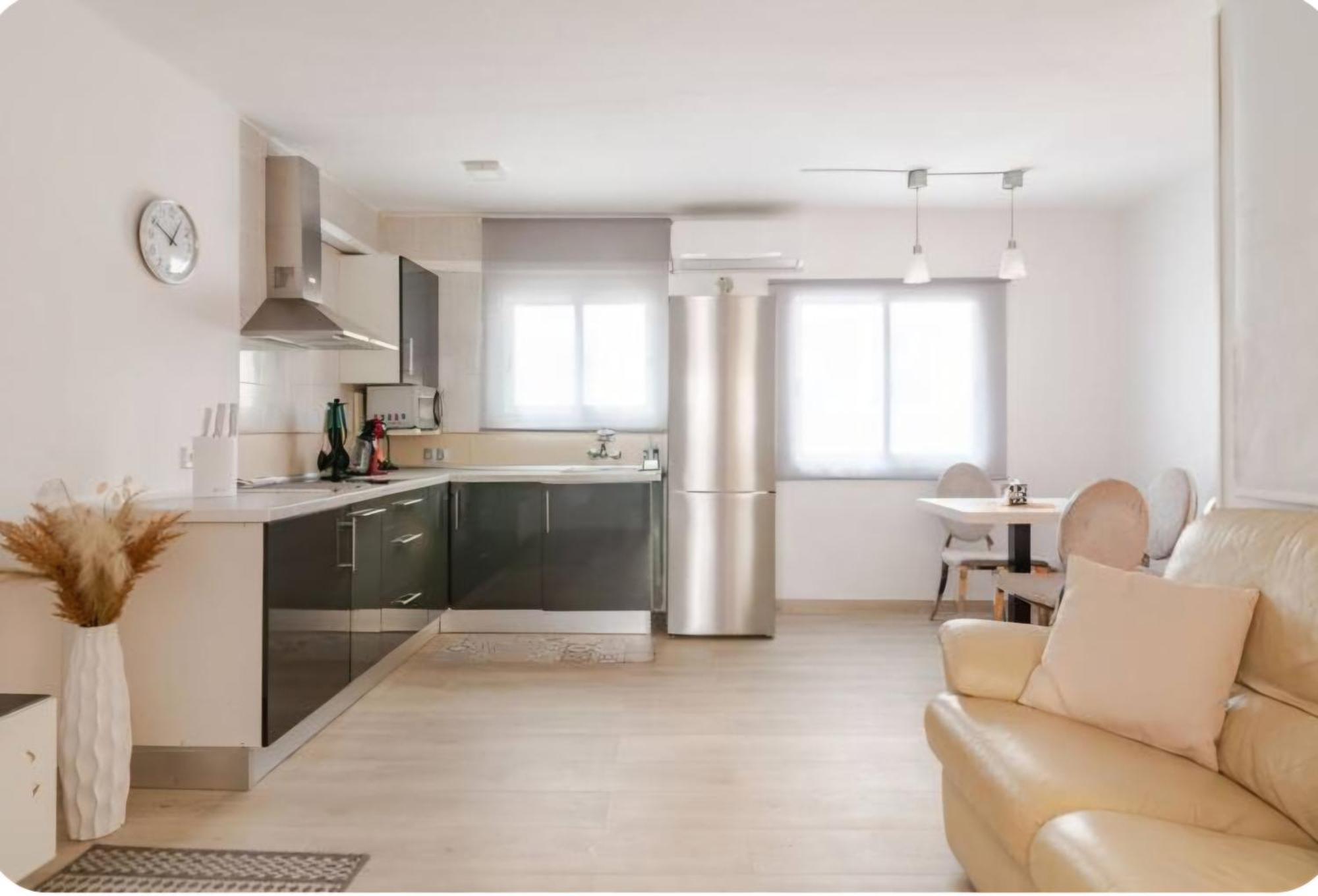 Hermoso Apartamento Cerca Al Mar Blanes Eksteriør billede